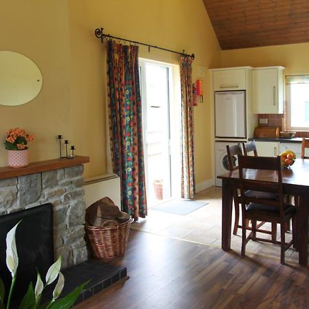 Leitrim Quay - Riverside Cottage 3 County Leitrim المظهر الخارجي الصورة