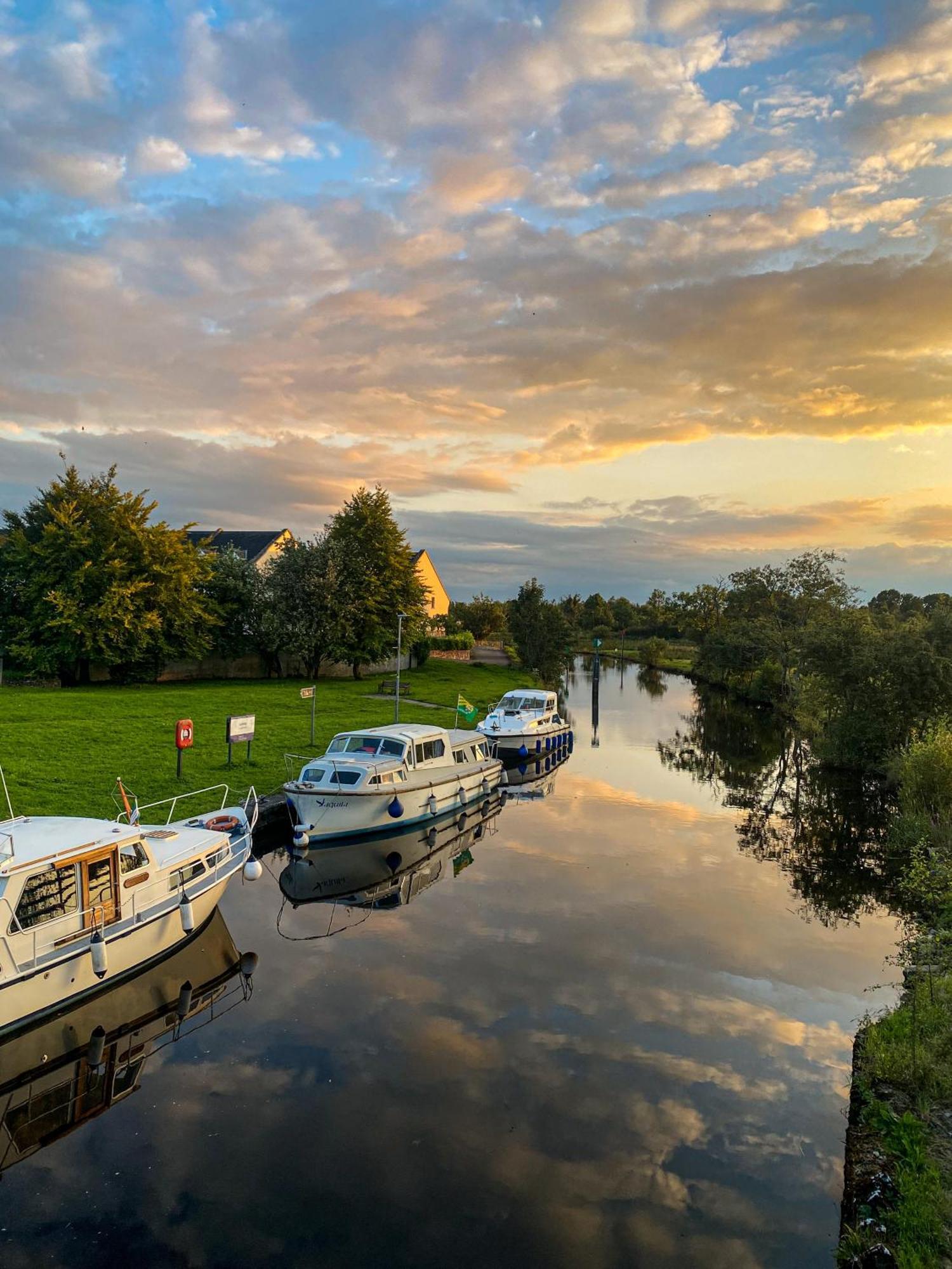 Leitrim Quay - Riverside Cottage 3 County Leitrim المظهر الخارجي الصورة